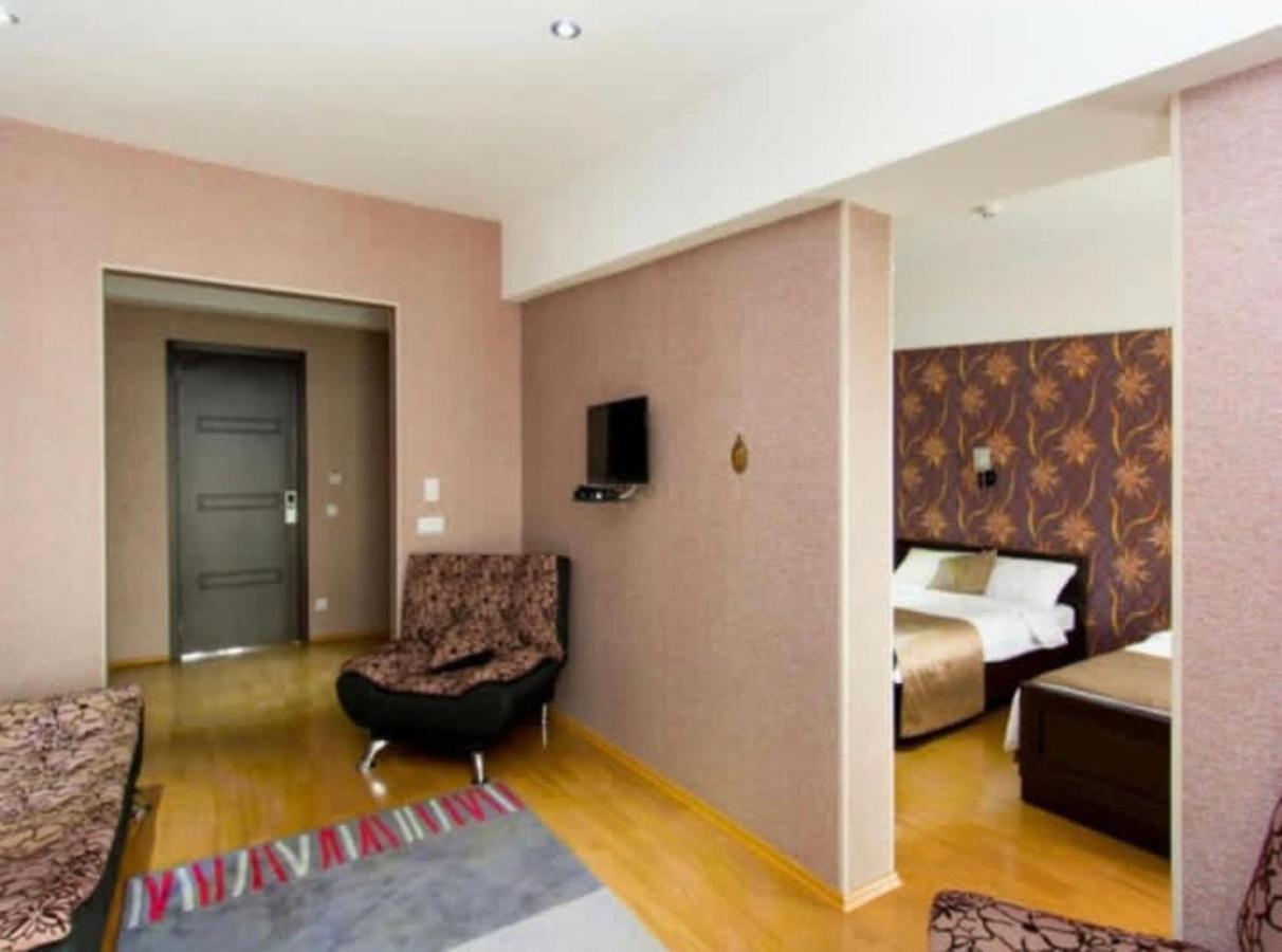 - Granada - Boutique Hotel - Tbilisi - Dış mekan fotoğraf